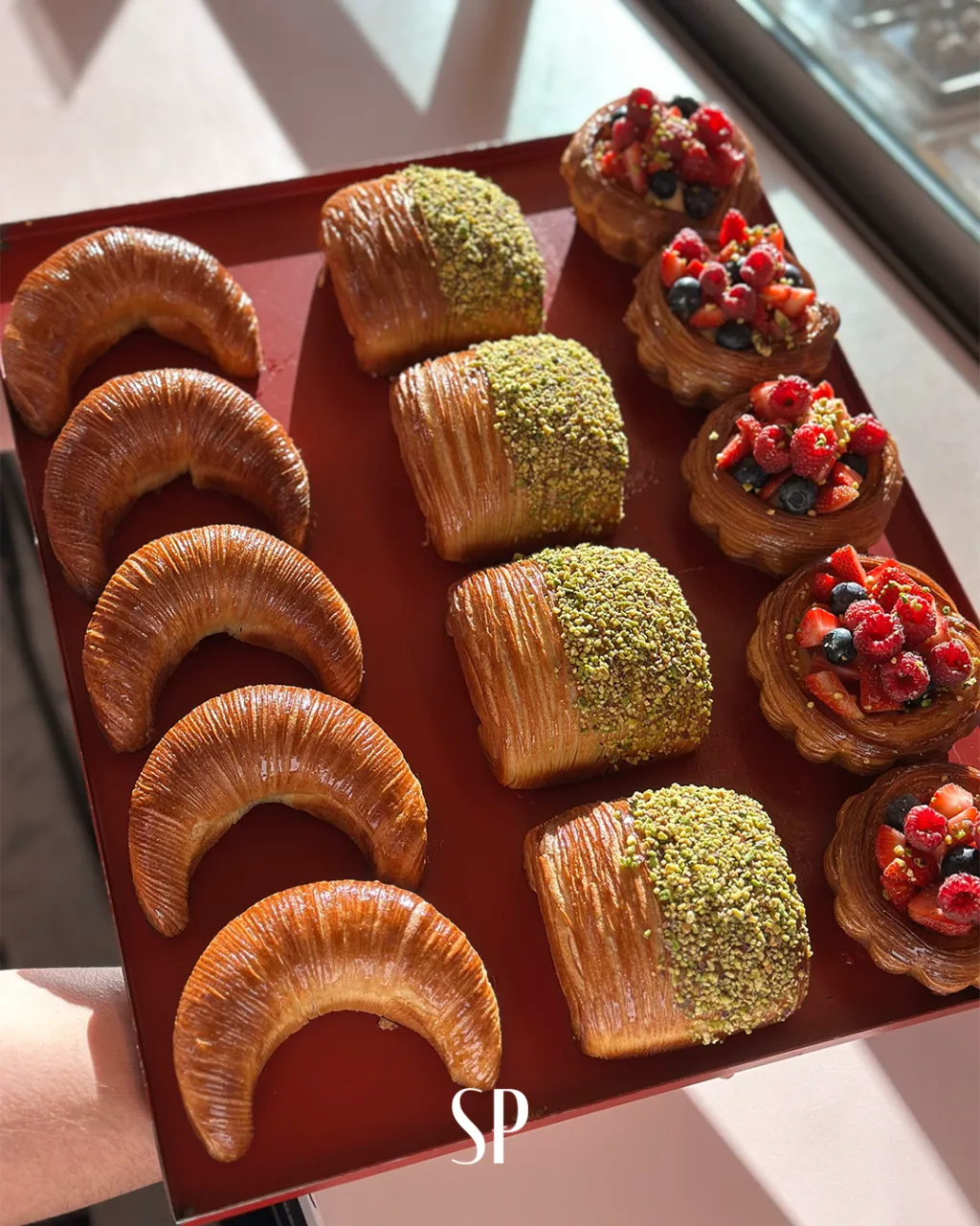 Laminados de Vitrina × Juli Debicki y Gonza Duchausoff